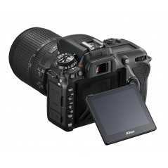 Nikon D7500 Appareils photos numériques + AF-S DX NIKKOR 18-140 VR Kit ( 4K Ultra HD, Écran tactile, Noir)