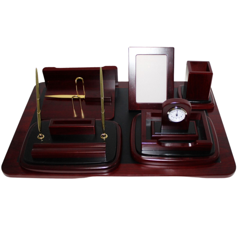 Ensemble de bureau multifonctions composé de nombreuses pièces Ensemble de bureau multifonctions composé de nombreuses pièces