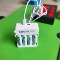Chargeur universel de batterie BESTON C9023 rechargeable 4x AA/AAA Ni-MH à 4 emplacements