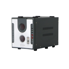 Régulateur de tension automatique Qualitec BVR-5000VA