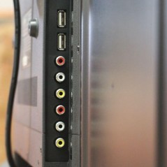 Téléviseur ASTECH 43" Smart LED - 430D15 | Full HD & Wi-Fi Intégré