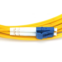 Cordon de câble de raccordement fibre DUPLEX monomode LC à LC