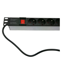 Multiprise rackable PDU 1.8 V/16A, 8 prises courant Francais, haute qualité rack 19" Noir