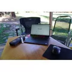 Chargeur sans fil et USB 3 en 1 Lion Energy Eclipse portable 27000 mAh / 99.9 Wh - Qi avec ports USB-A et USB-C