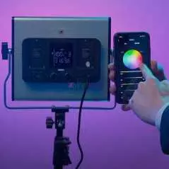 Panneau LED Multicolore Neewer 660 RGB avec Trépied