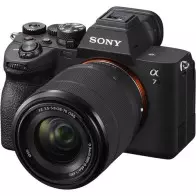 Appareil photo hybride Sony a7 IV avec objectif 28-70 mm f/3,5-5,6