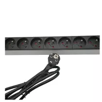 Multiprise rackable PDU 1.8 V/16A, 8 prises courant Francais, haute qualité rack 19" Noir