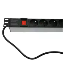 Multiprise rackable PDU 1.8 V/16A, 8 prises courant Francais, haute qualité rack 19" Noir